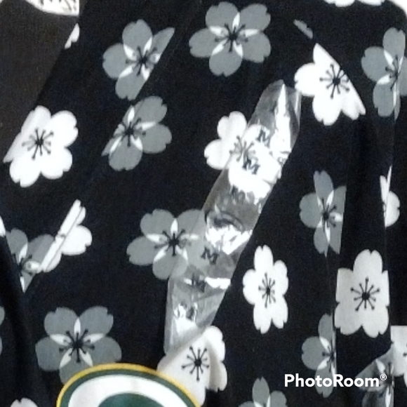 Green Bay Packers Kimono Robe - Picture 4 of 6